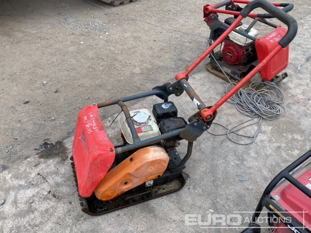 Belle Petrol Compaction Plate - Асфальтоукладочная техника: фото 1 Belle Petrol Compaction Plate - Асфальтоукладочная техника: фото 1