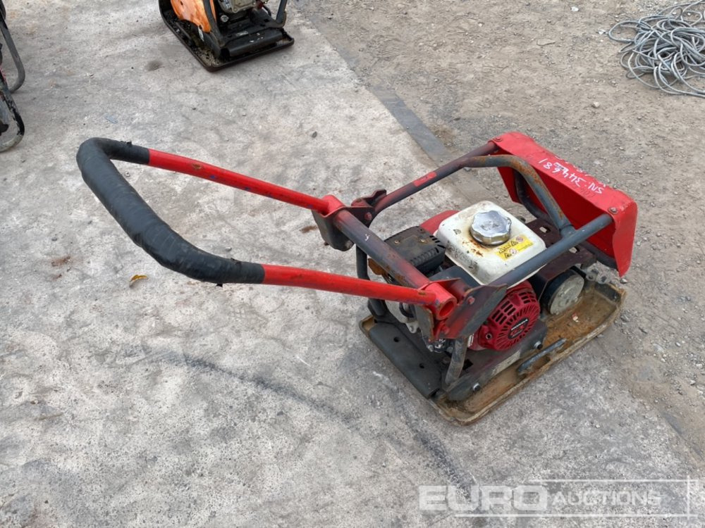 Belle Petrol Compaction Plate - Асфальтоукладочная техника: фото 2 Belle Petrol Compaction Plate - Асфальтоукладочная техника: фото 2