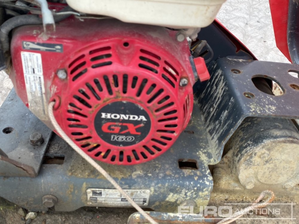 Belle Petrol Compaction Plate - Асфальтоукладочная техника: фото 5 Belle Petrol Compaction Plate - Асфальтоукладочная техника: фото 5