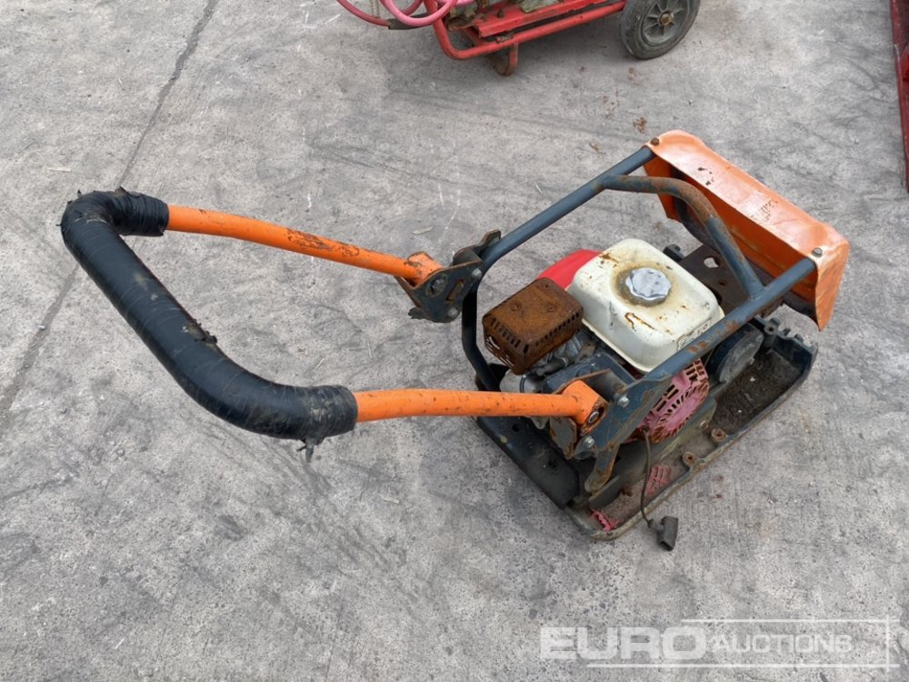 Belle Petrol Compaction Plate - Асфальтоукладочная техника: фото 3 Belle Petrol Compaction Plate - Асфальтоукладочная техника: фото 3