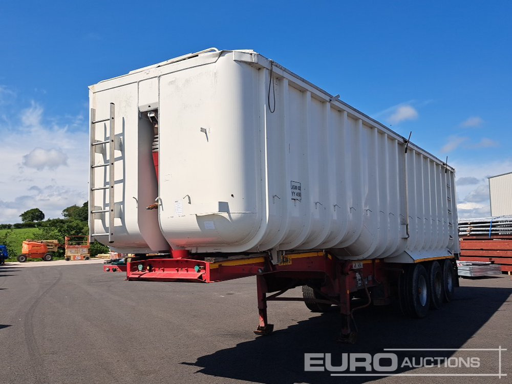Crane Fruehauf Tri Axle Bulk Tipping Trailer - Самосвальный полуприцеп: фото 1 Crane Fruehauf Tri Axle Bulk Tipping Trailer - Самосвальный полуприцеп: фото 1