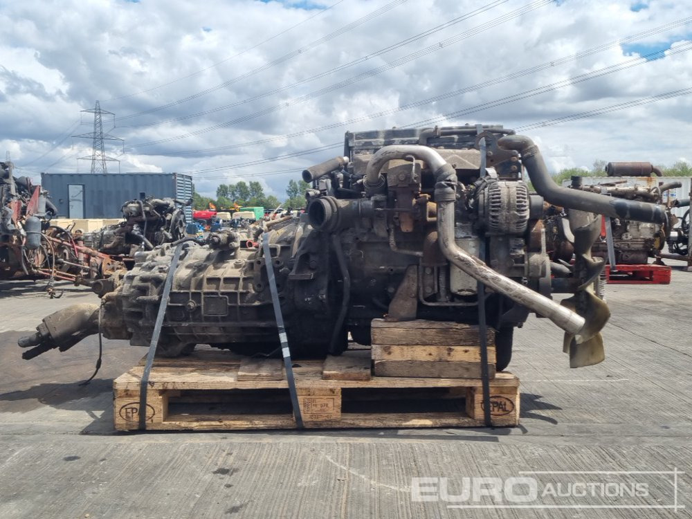 DAF 4 Cylinder Engine, Gearbox - Двигатель: фото 2 DAF 4 Cylinder Engine, Gearbox - Двигатель: фото 2