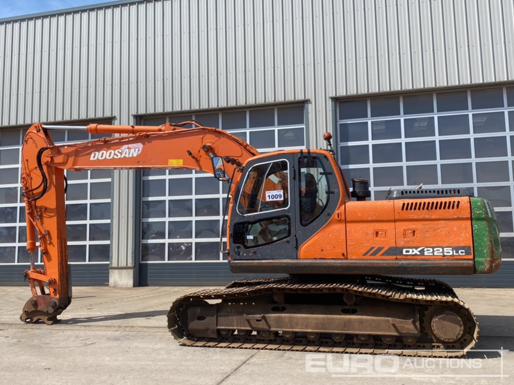 Doosan DX225LC - Гусеничный экскаватор: фото 2 Doosan DX225LC - Гусеничный экскаватор: фото 2