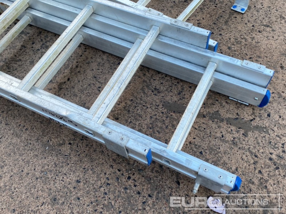 Double & Triple Extension Ladder (2 of) - Строительное оборудование: фото 5 Double & Triple Extension Ladder (2 of) - Строительное оборудование: фото 5