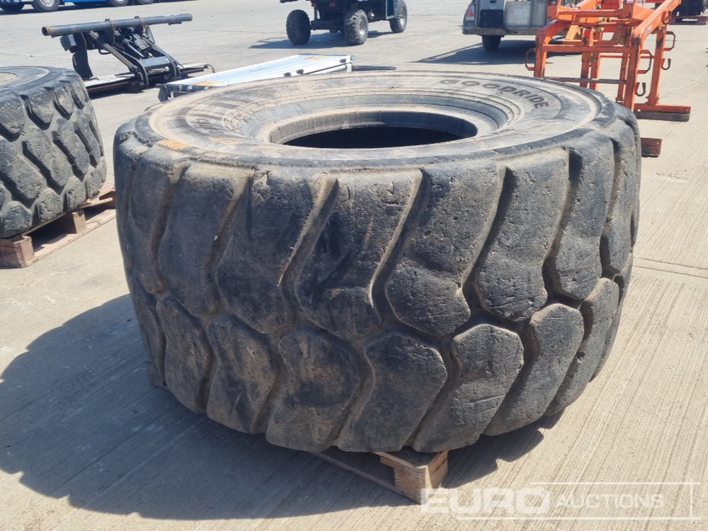 Goodride 875/65R29 Tyre (1 of), Solideal 29.5R25 Tyre (1 of) - Шина: фото 3 Goodride 875/65R29 Tyre (1 of), Solideal 29.5R25 Tyre (1 of) - Шина: фото 3