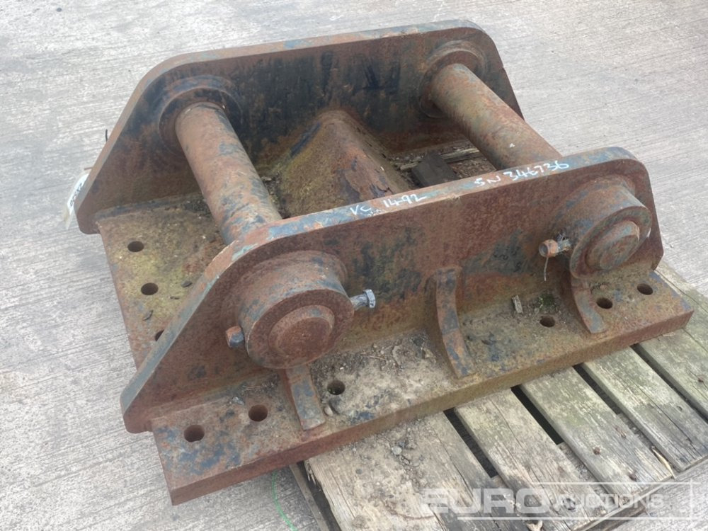 Hammer Headstock 110mm Pin to suit 50 Ton Excavator - Гидромолот: фото 1 Hammer Headstock 110mm Pin to suit 50 Ton Excavator - Гидромолот: фото 1