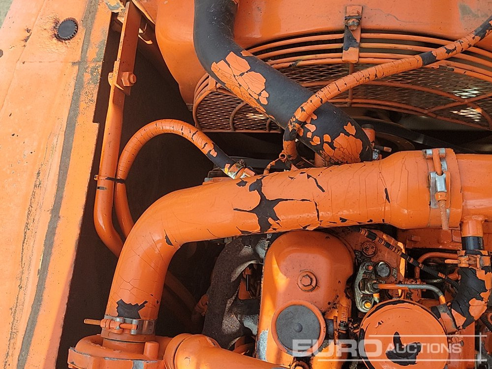 Гусеничный экскаватор Hitachi EX135: фото 43