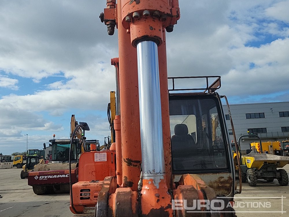 Гусеничный экскаватор Hitachi EX135: фото 26