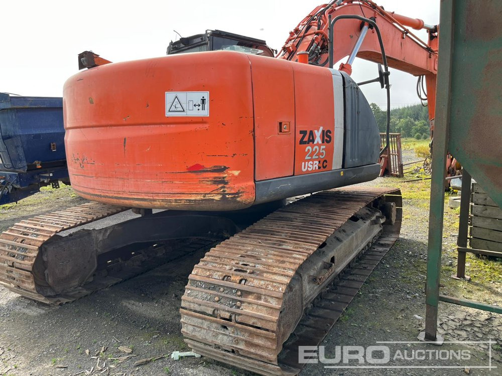 Hitachi ZX225USRLC-3 - Гусеничный экскаватор: фото 3 Hitachi ZX225USRLC-3 - Гусеничный экскаватор: фото 3
