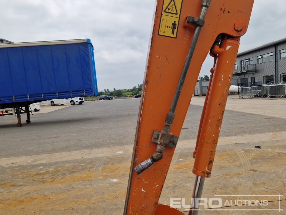 Мини-экскаватор Hitachi ZX30 CLR: фото 32