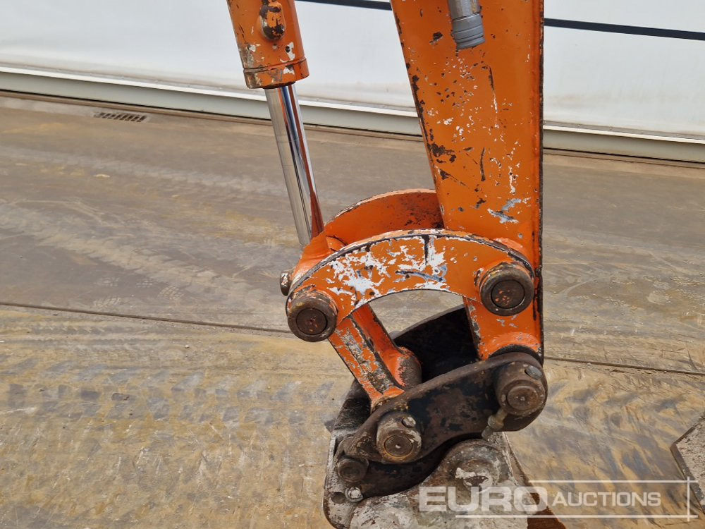 Мини-экскаватор Hitachi ZX30 CLR: фото 10
