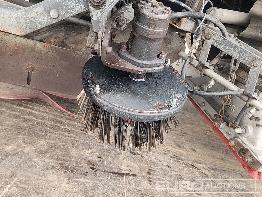 Подметально-уборочная машина Iveco Eurocargo: фото 17