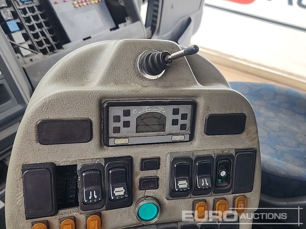 Подметально-уборочная машина Iveco Eurocargo: фото 36