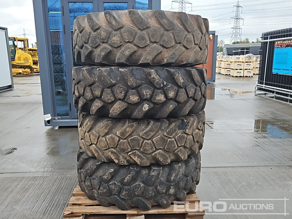 JCB 15.5-25 Tyre (4 of) - Шина: фото 4 JCB 15.5-25 Tyre (4 of) - Шина: фото 4