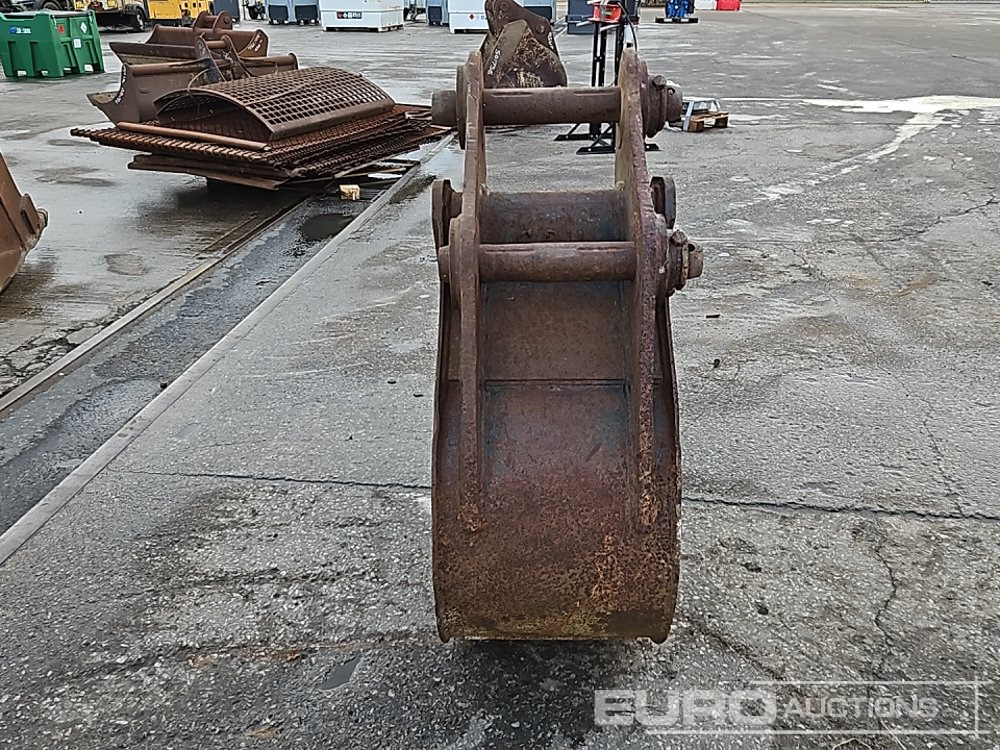 JCB 18" Digging Bucket 65mm Pin to suit 13 Ton Excavator - Ковш: фото 4 JCB 18" Digging Bucket 65mm Pin to suit 13 Ton Excavator - Ковш: фото 4