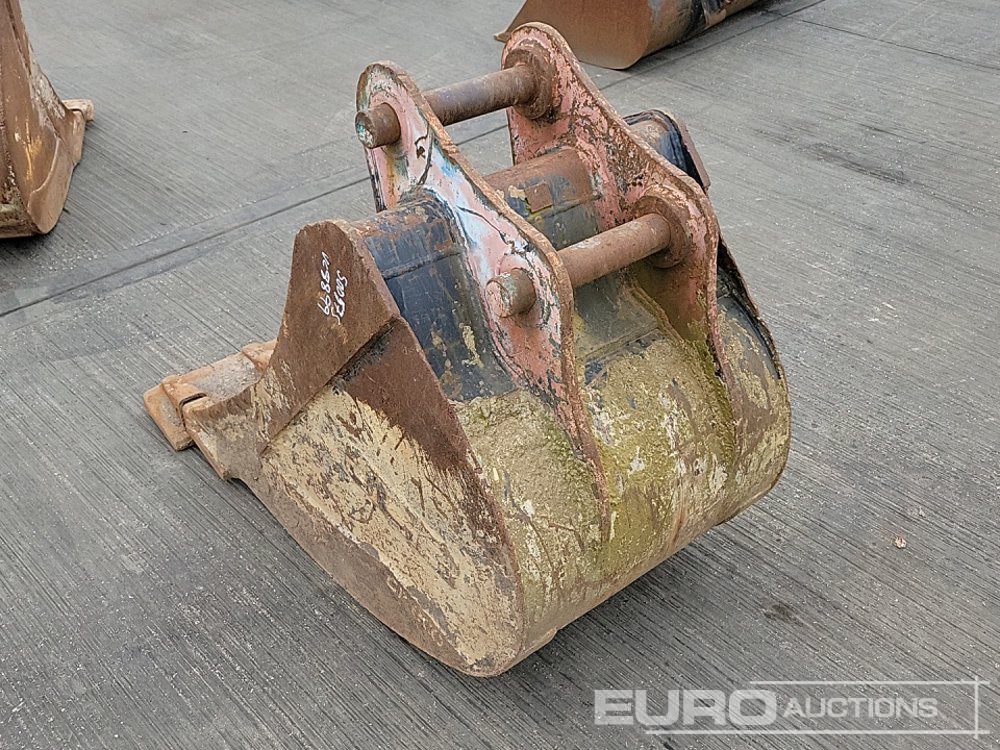 JCB 32" Digging Bucket 65mm Pin to suit 13 Ton Excavator - Ковш: фото 3 JCB 32" Digging Bucket 65mm Pin to suit 13 Ton Excavator - Ковш: фото 3