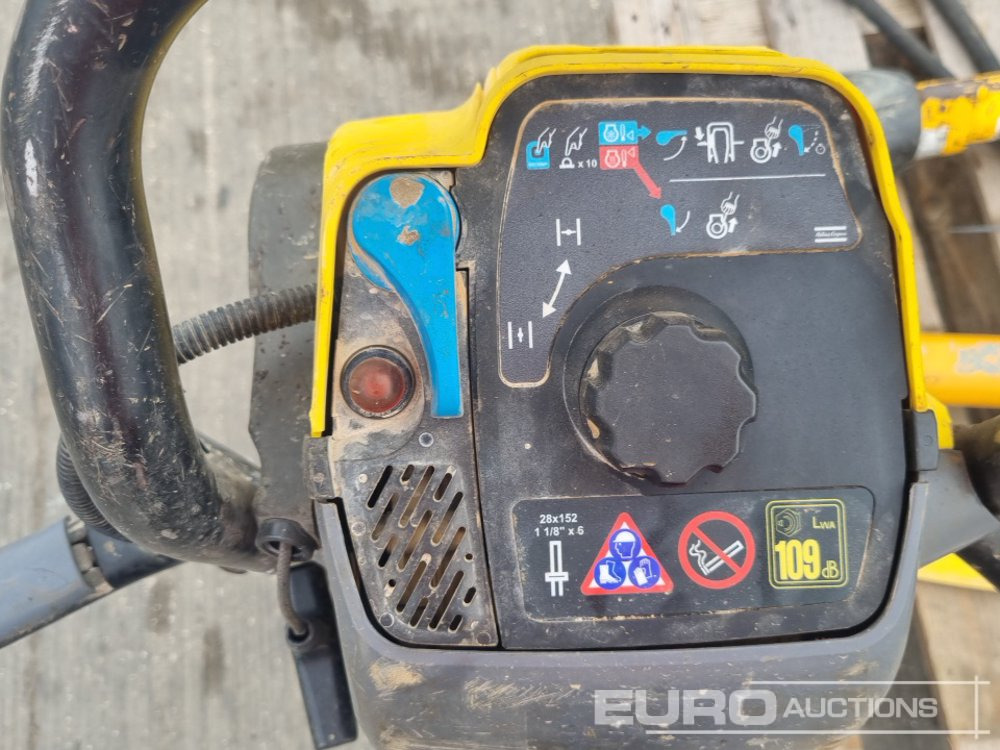 Асфальтоукладочная техника JCB Pneumatic Hand Held Breaker  (2 of), Atlas Copco Petrol Hand Held Breaker: фото 13