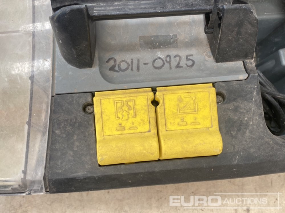 Строительное оборудование Karcher PUZZI 10/1: фото 12