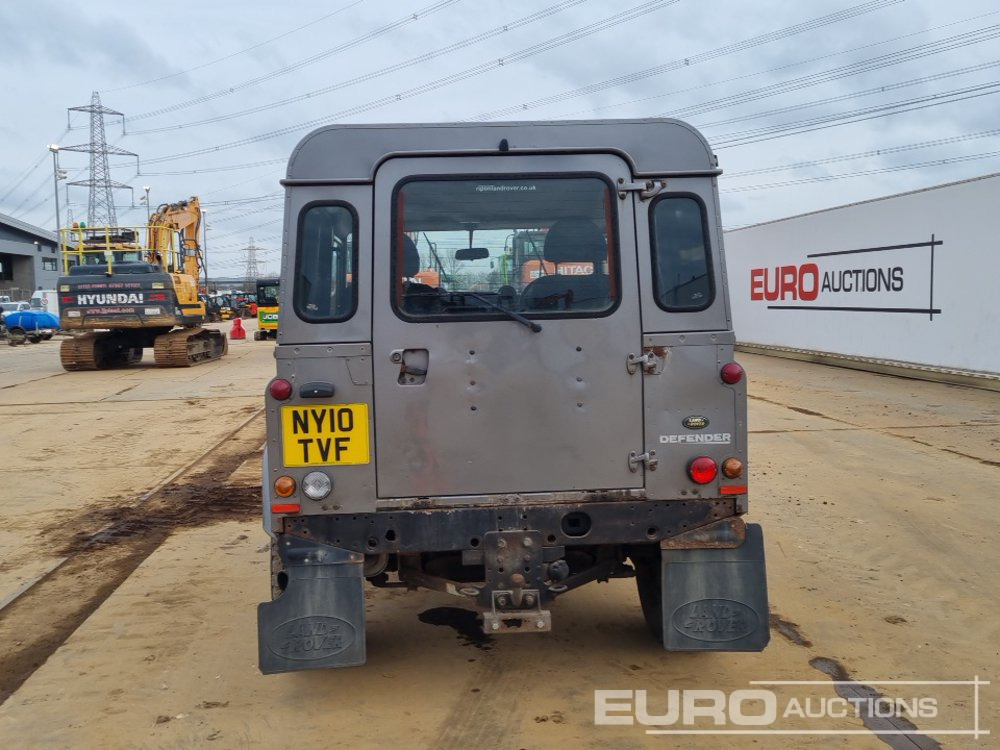 Land Rover Defender - Внедорожник: фото 4 Land Rover Defender - Внедорожник: фото 4