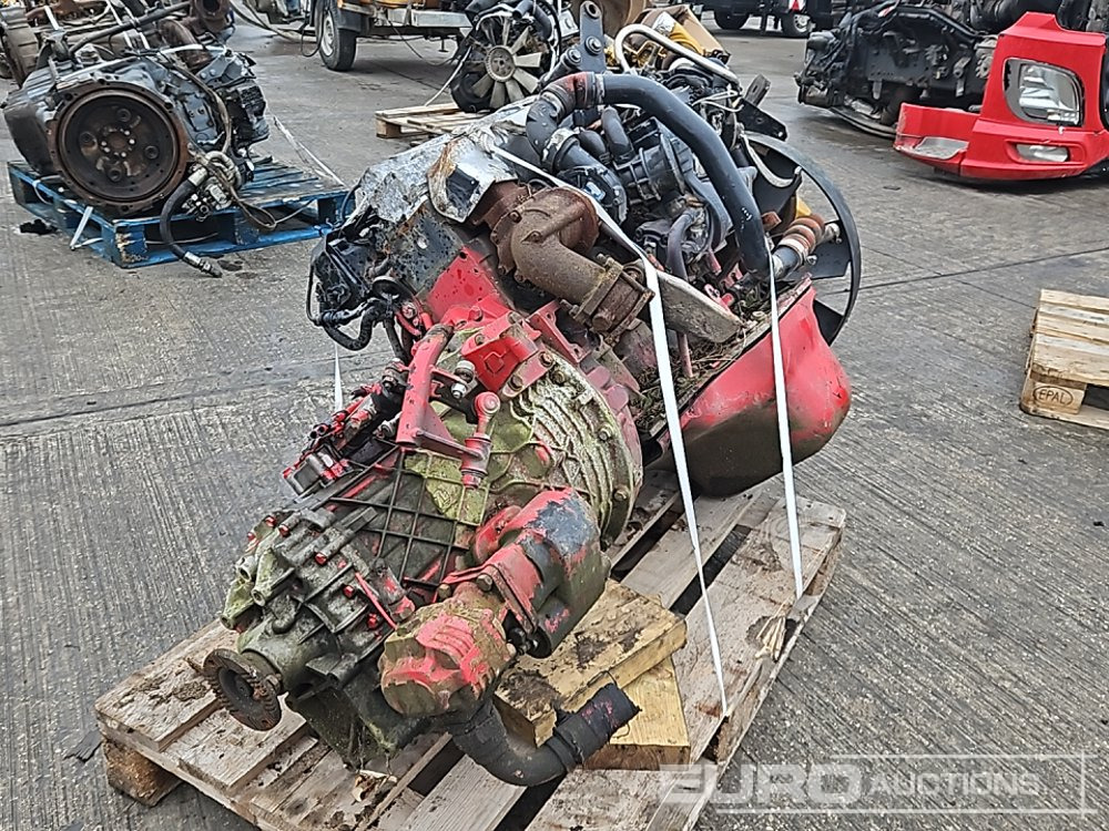 MAN 6 Cylinder Engine, Gearbox - Двигатель: фото 1 MAN 6 Cylinder Engine, Gearbox - Двигатель: фото 1