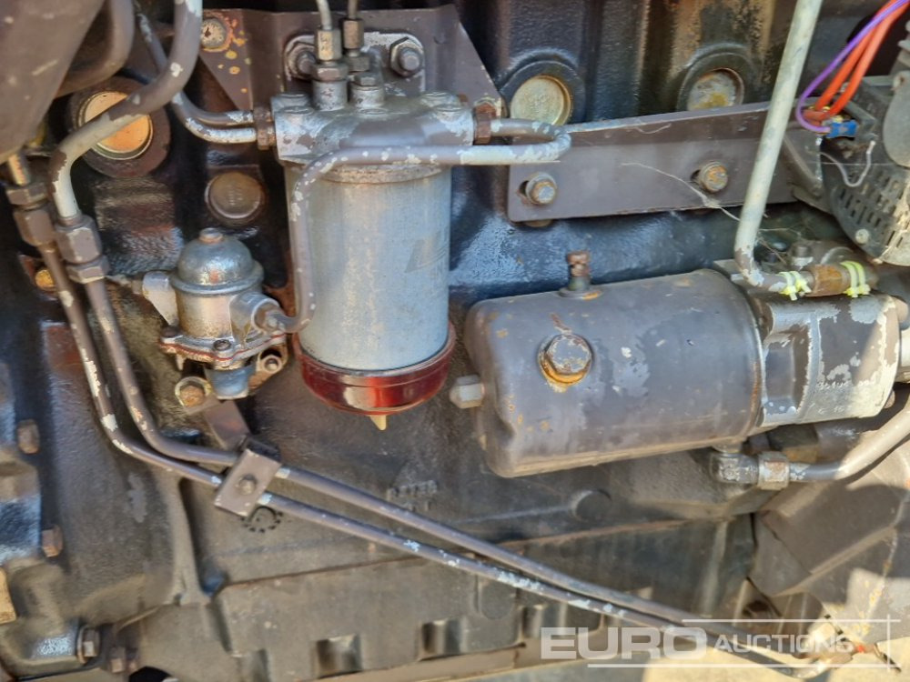 Трактор Massey Ferguson 690: фото 21
