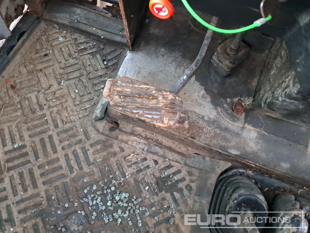 Трактор Massey Ferguson 698: фото 28