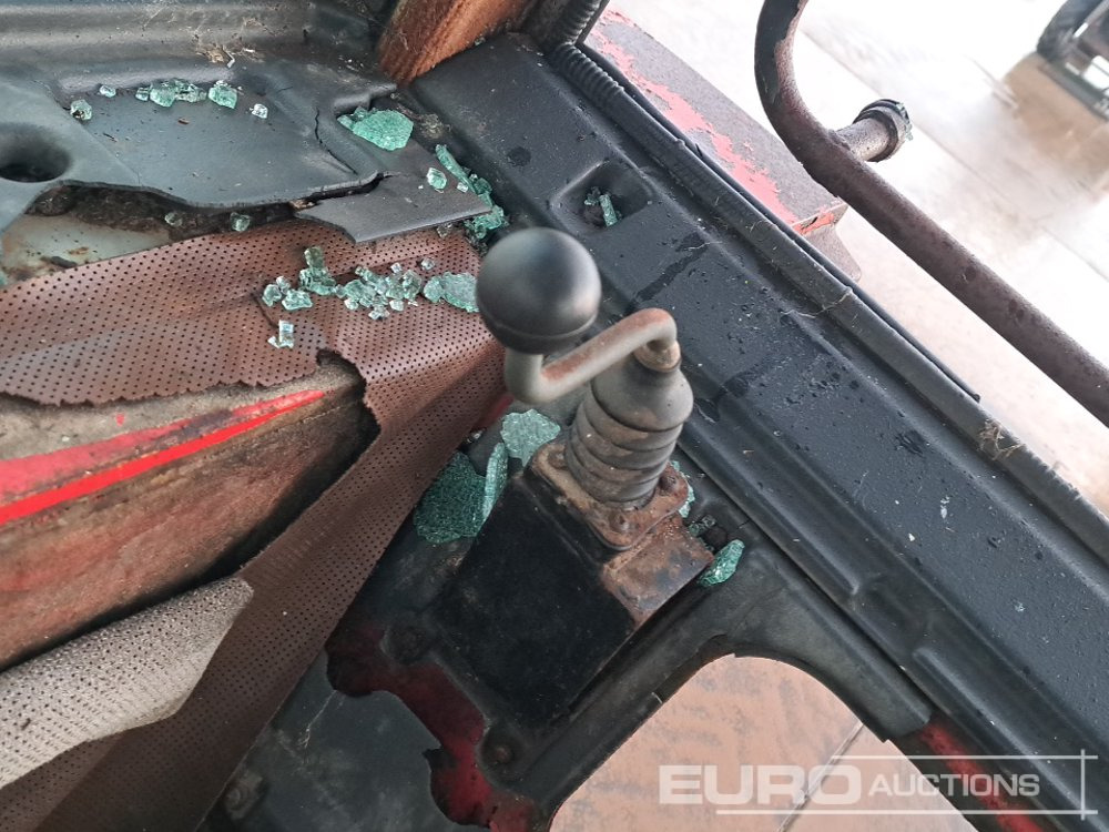 Трактор Massey Ferguson 698: фото 34