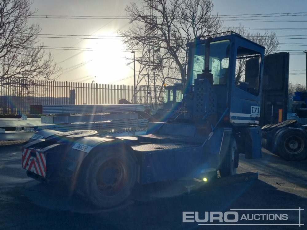 Mol YM220 - Терминальный тягач: фото 5 Mol YM220 - Терминальный тягач: фото 5