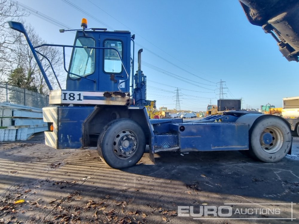 Mol YM220 - Терминальный тягач: фото 2 Mol YM220 - Терминальный тягач: фото 2