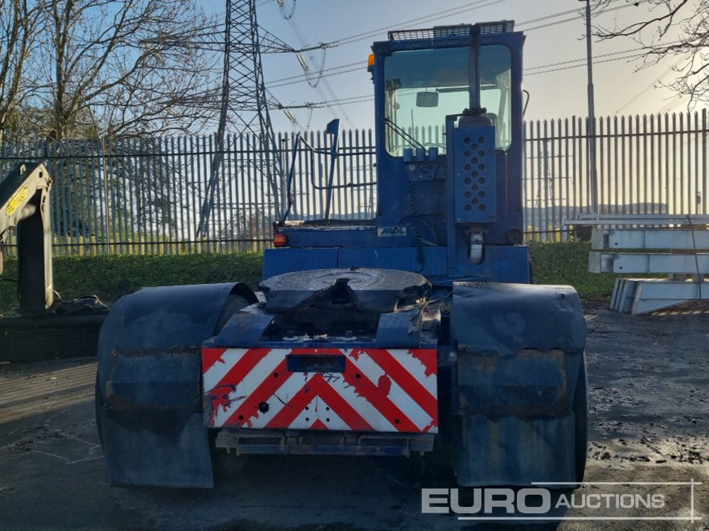 Mol YM220 - Терминальный тягач: фото 4 Mol YM220 - Терминальный тягач: фото 4