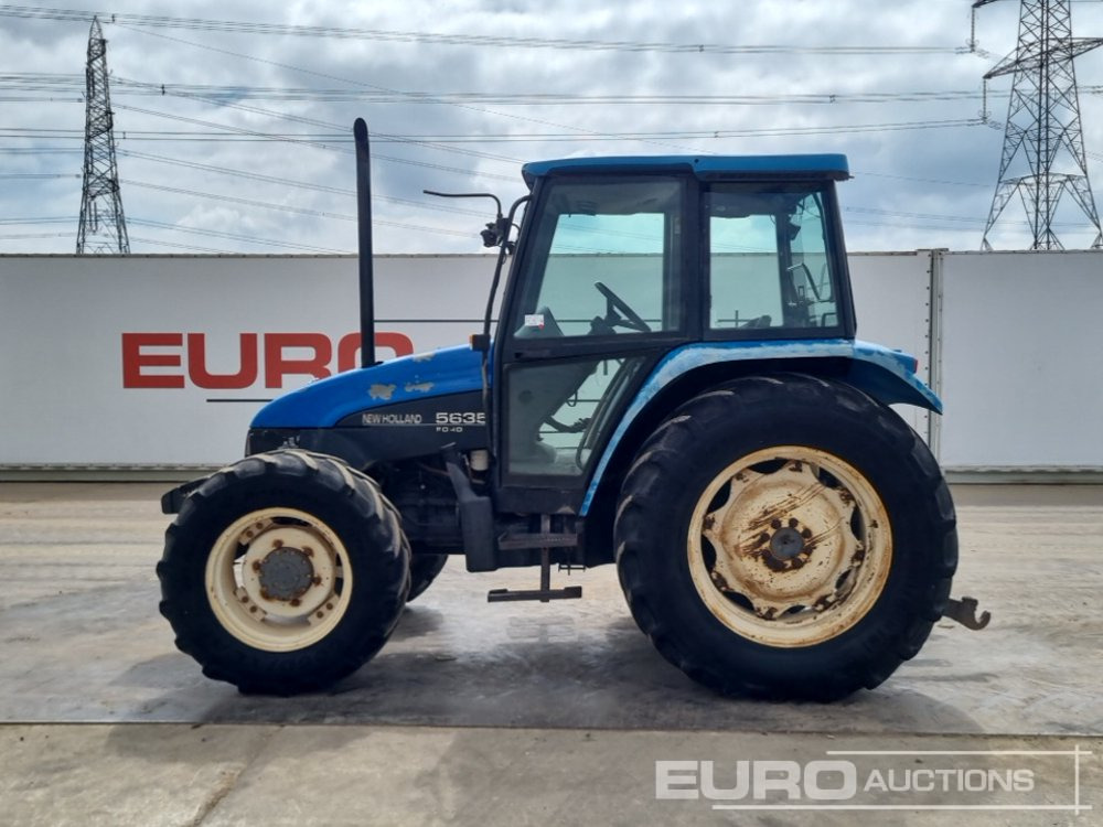 New Holland 5635 - Трактор: фото 2 New Holland 5635 - Трактор: фото 2