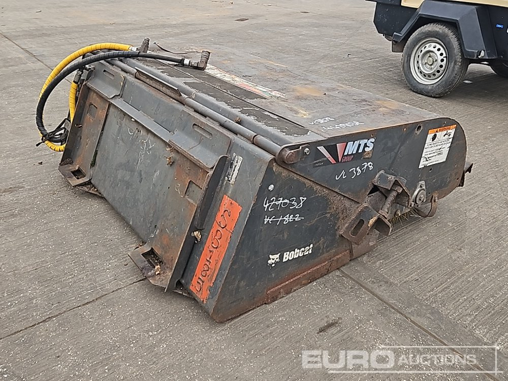 2014 Bobcat 60 SWEEPER - Погрузочно-разгрузочная техника: фото 5 2014 Bobcat 60 SWEEPER - Погрузочно-разгрузочная техника: фото 5