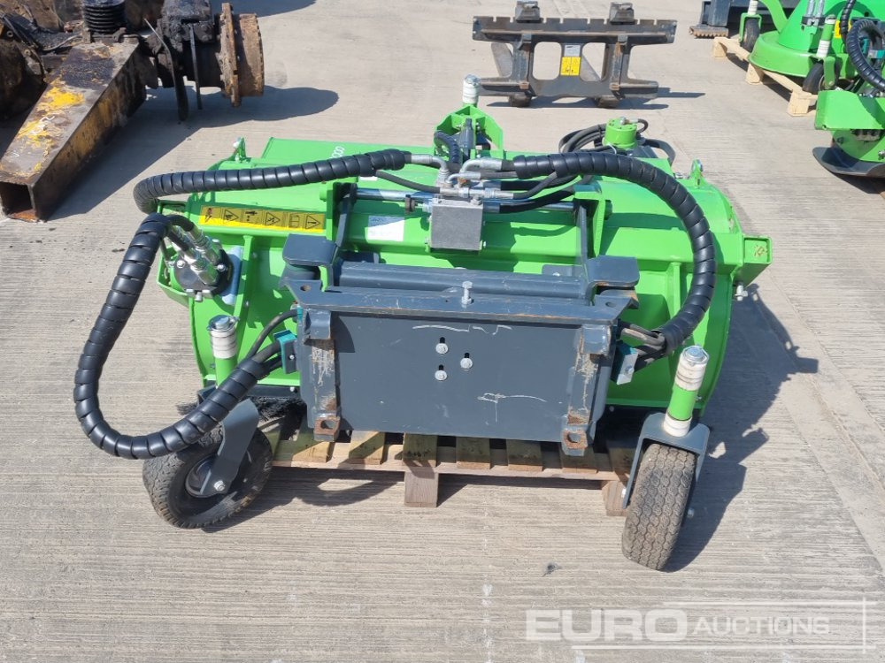 2018 Avant Hydraulic Sweeper Collector to suit Compact Wheeled Loader - Погрузочно-разгрузочная техника: фото 4 2018 Avant Hydraulic Sweeper Collector to suit Compact Wheeled Loader - Погрузочно-разгрузочная техника: фото 4