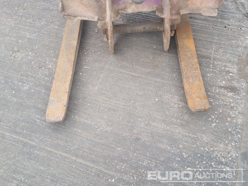 Погрузочно-разгрузочная техника Prodem Pallet Forks 50mm Pin to suit 6-8 Ton Excavator: фото 9