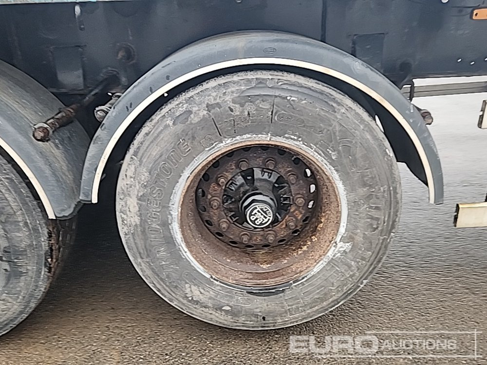 Полуприцеп бортовой/ Платформа SDC 45' Tri Axle Extendable Flat Trailer, Rear Steer Axle, PBW Axles: фото 26 Полуприцеп бортовой/ Платформа SDC 45' Tri Axle Extendable Flat Trailer, Rear Steer Axle, PBW Axles: фото 26