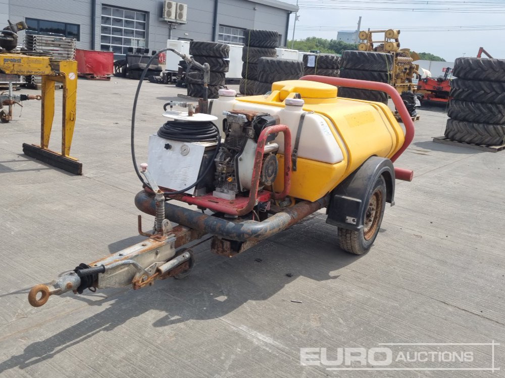 Single Axle Plastic Water Bowser, Yanmar Pressure Washer - Мойка высокого давления: фото 1 Single Axle Plastic Water Bowser, Yanmar Pressure Washer - Мойка высокого давления: фото 1