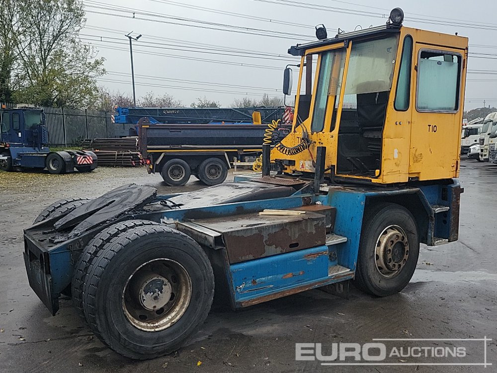Sisu 4x2 Shunter (Runs, Hydraulic Leak) - Терминальный тягач: фото 5 Sisu 4x2 Shunter (Runs, Hydraulic Leak) - Терминальный тягач: фото 5