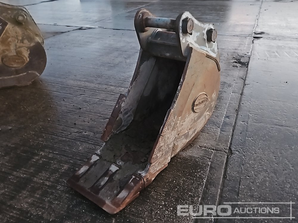 Strickland 18" Digging Bucket 65mm Pin to suit 13 Ton Excavator - Ковш: фото 1 Strickland 18" Digging Bucket 65mm Pin to suit 13 Ton Excavator - Ковш: фото 1