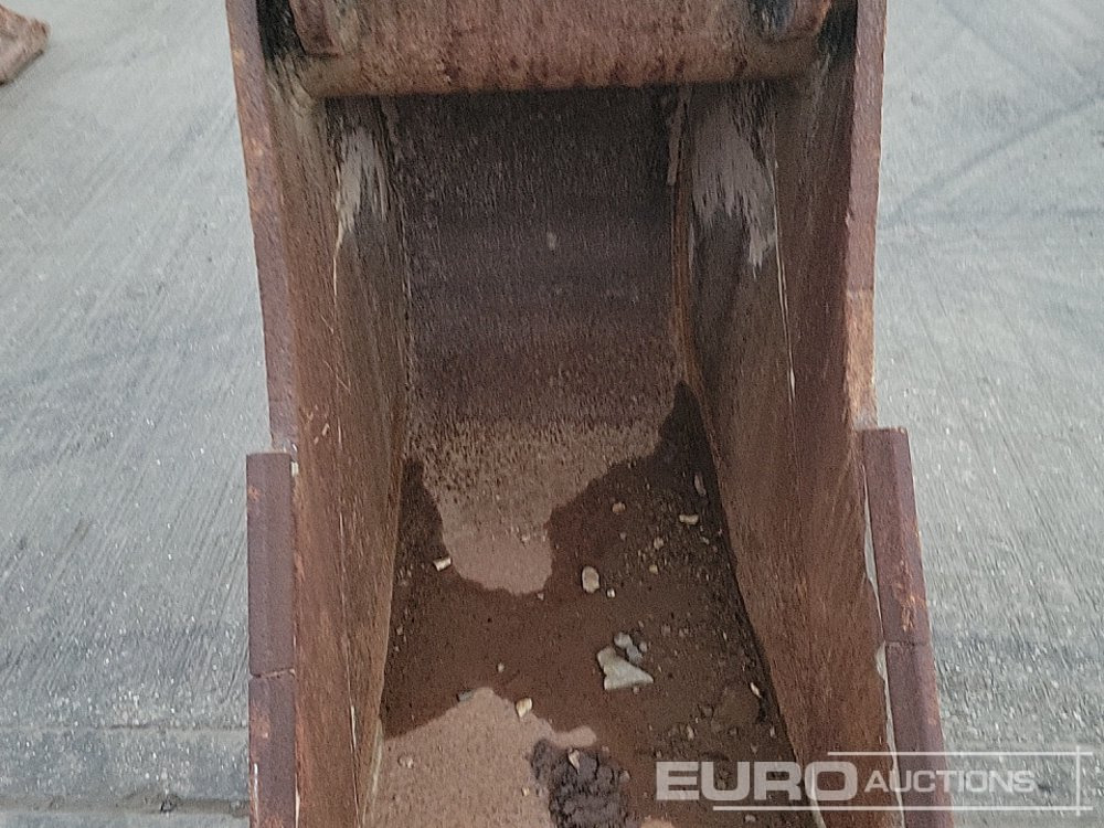 Ковш Strickland 24" Digging Bucket 80mm Pin to suit 20 Ton Excavator: фото 10 Ковш Strickland 24" Digging Bucket 80mm Pin to suit 20 Ton Excavator: фото 10