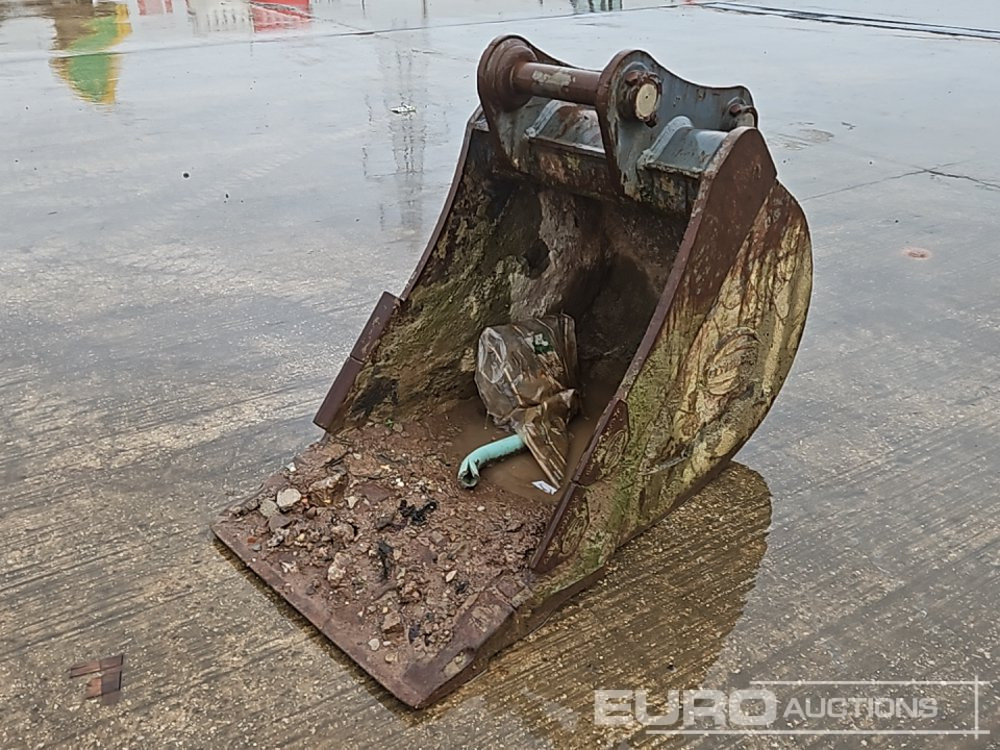 Strickland 30" Digging Bucket 65mm Pin to suit 13 Ton Excavator - Ковш: фото 1 Strickland 30" Digging Bucket 65mm Pin to suit 13 Ton Excavator - Ковш: фото 1