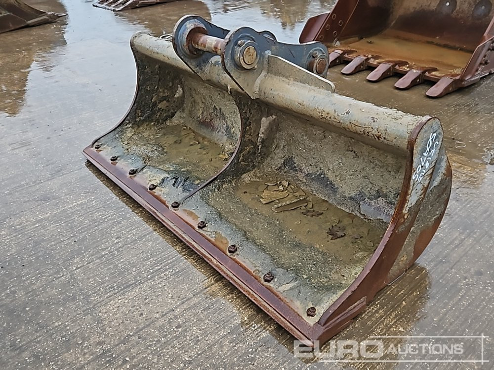 Strickland 72" Ditching Bucket 65mm Pin to suit 13 Ton Excavator - Ковш: фото 1 Strickland 72" Ditching Bucket 65mm Pin to suit 13 Ton Excavator - Ковш: фото 1