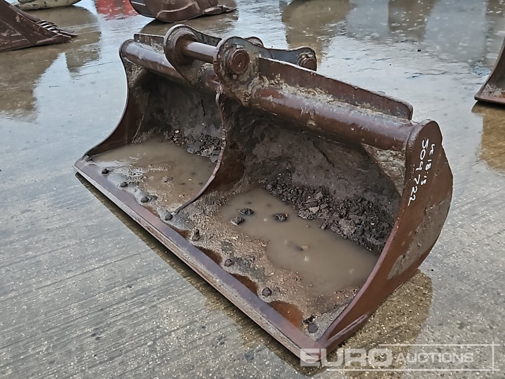Strickland 72" Ditching Bucket 65mm Pin to suit 13 Ton Excavator - Ковш: фото 1 Strickland 72" Ditching Bucket 65mm Pin to suit 13 Ton Excavator - Ковш: фото 1