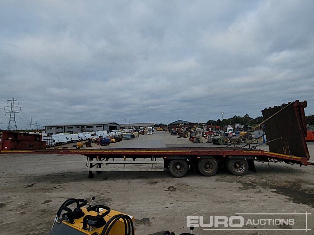 Tri Axle Low Loader Trailer, Winch, Hydraulic Ramp (Rear Axle Dragging) (Cannot Be Reconsigned) - Низкорамный полуприцеп: фото 2 Tri Axle Low Loader Trailer, Winch, Hydraulic Ramp (Rear Axle Dragging) (Cannot Be Reconsigned) - Низкорамный полуприцеп: фото 2