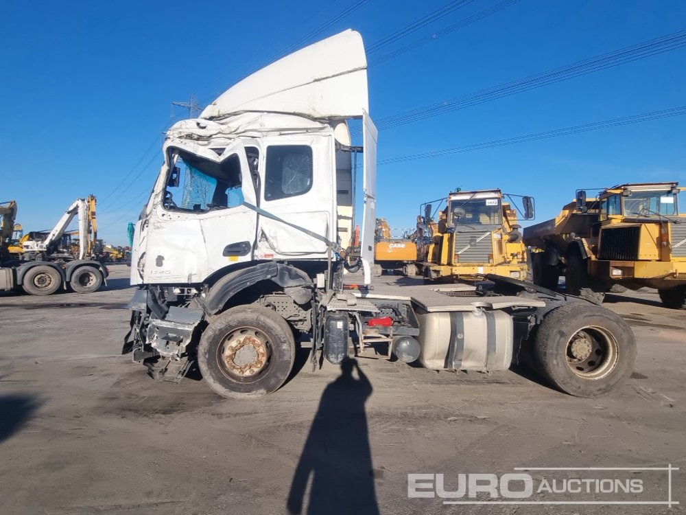 Mercedes ACTROS 1340 - Тягач: фото 2 Mercedes ACTROS 1340 - Тягач: фото 2
