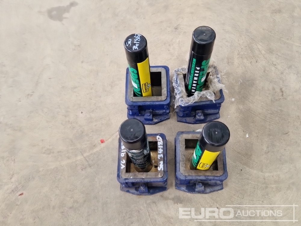 Оборудование для гаражей/ Мастерских Unused 100mm Concrete Mould (4 of) & Defiance Black Paint Marker (4 of): фото 6