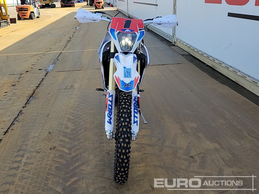 Мотоцикл Unused 2025 Apollo Storm 300cc Motorcross Bike, 21" Front, 18" Rear Tyres, Electric Start, Air Cooled, Hydraulic Suspension, Disc Brakes, Lighting Kit (UNASSEMBLED): фото 8 Мотоцикл Unused 2025 Apollo Storm 300cc Motorcross Bike, 21" Front, 18" Rear Tyres, Electric Start, Air Cooled, Hydraulic Suspension, Disc Brakes, Lighting Kit (UNASSEMBLED): фото 8