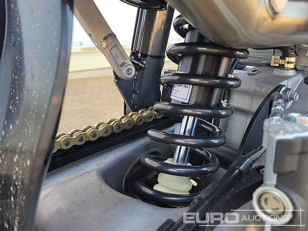 Мотоцикл Unused 2025 Apollo Storm 300cc Motorcross Bike, 21" Front, 18" Rear Tyres, Electric Start, Air Cooled, Hydraulic Suspension, Disc Brakes, Lighting Kit (UNASSEMBLED): фото 21 Мотоцикл Unused 2025 Apollo Storm 300cc Motorcross Bike, 21" Front, 18" Rear Tyres, Electric Start, Air Cooled, Hydraulic Suspension, Disc Brakes, Lighting Kit (UNASSEMBLED): фото 21