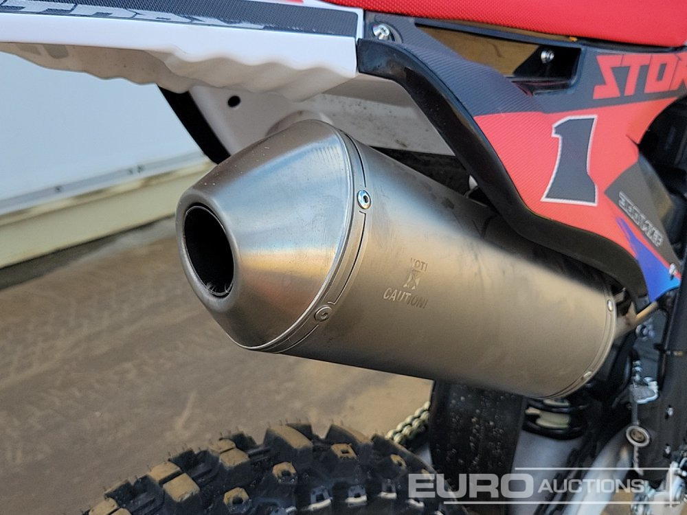 Мотоцикл Unused 2025 Apollo Storm 300cc Motorcross Bike, 21" Front, 18" Rear Tyres, Electric Start, Air Cooled, Hydraulic Suspension, Disc Brakes, Lighting Kit (UNASSEMBLED): фото 22 Мотоцикл Unused 2025 Apollo Storm 300cc Motorcross Bike, 21" Front, 18" Rear Tyres, Electric Start, Air Cooled, Hydraulic Suspension, Disc Brakes, Lighting Kit (UNASSEMBLED): фото 22