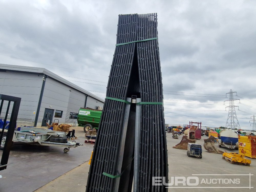 Строительное оборудование Unused 8' x 4' Plastic Ground Protection Mats (20 of): фото 6