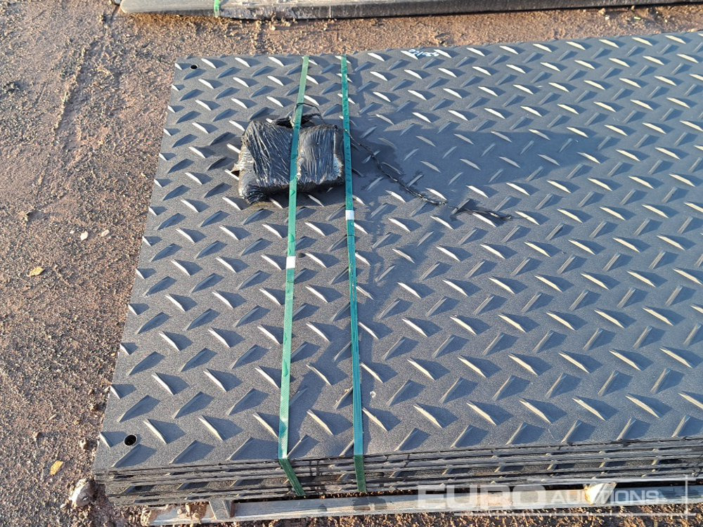 Unused 8' x 4' Plastic Road Mats (10 of) - Строительное оборудование: фото 5 Unused 8' x 4' Plastic Road Mats (10 of) - Строительное оборудование: фото 5